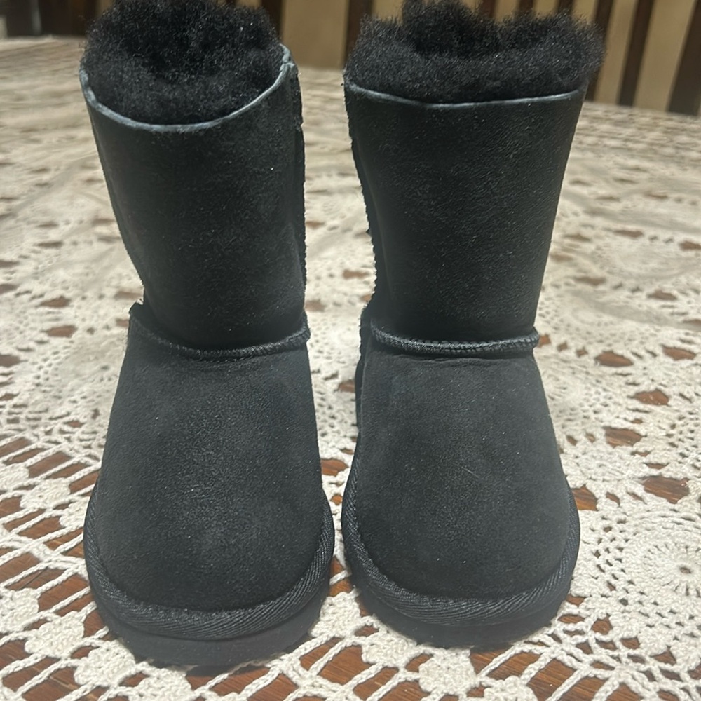 Brand New UGG Bailey Bows Toddlers